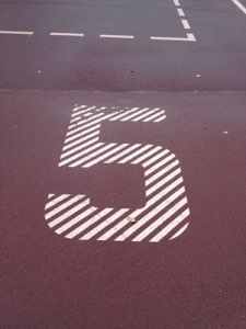 fünf